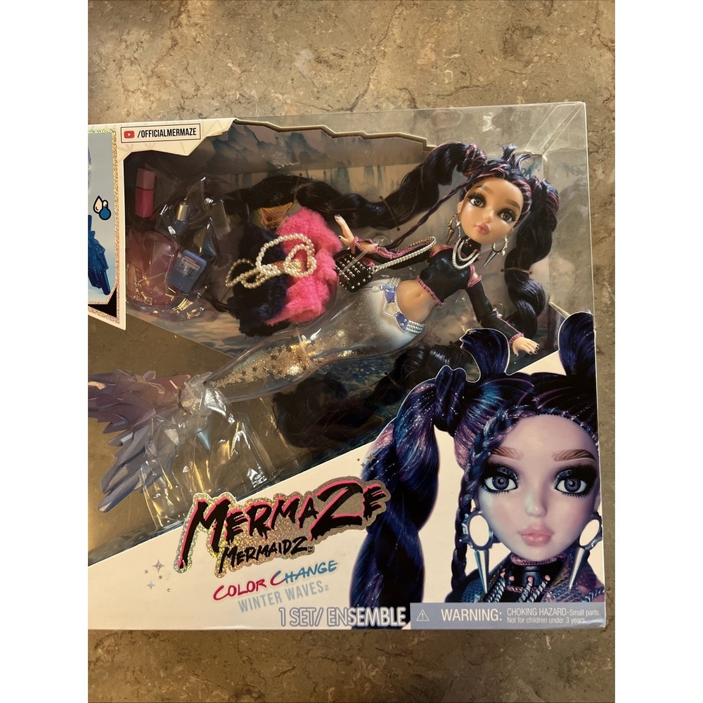 Mermaze Mermaid Winter Waves Nera Fashion Doll with Color Change